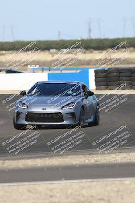 media/Oct-05-2025-Speed Ventures (Sun) [[aa9b841edf]]/Black/Session 3 (Turn 1)/